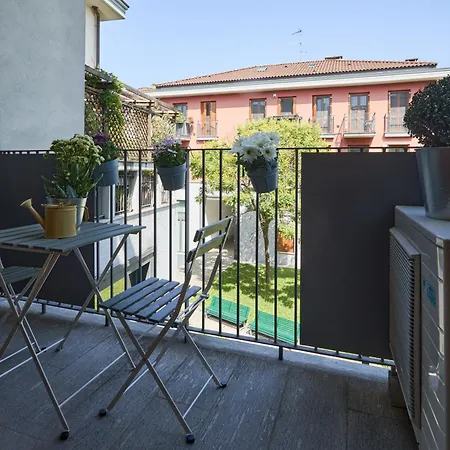 Deluxe Navigli-3